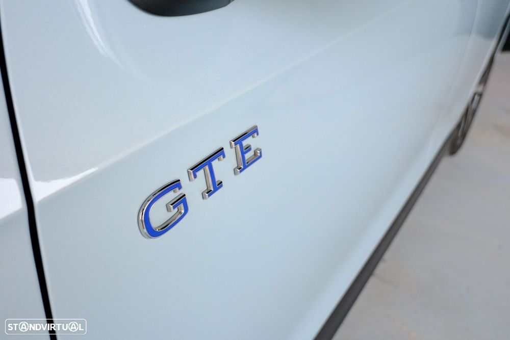 VW Golf 1.5 TSI e-Hybrid GTE DSG - 41