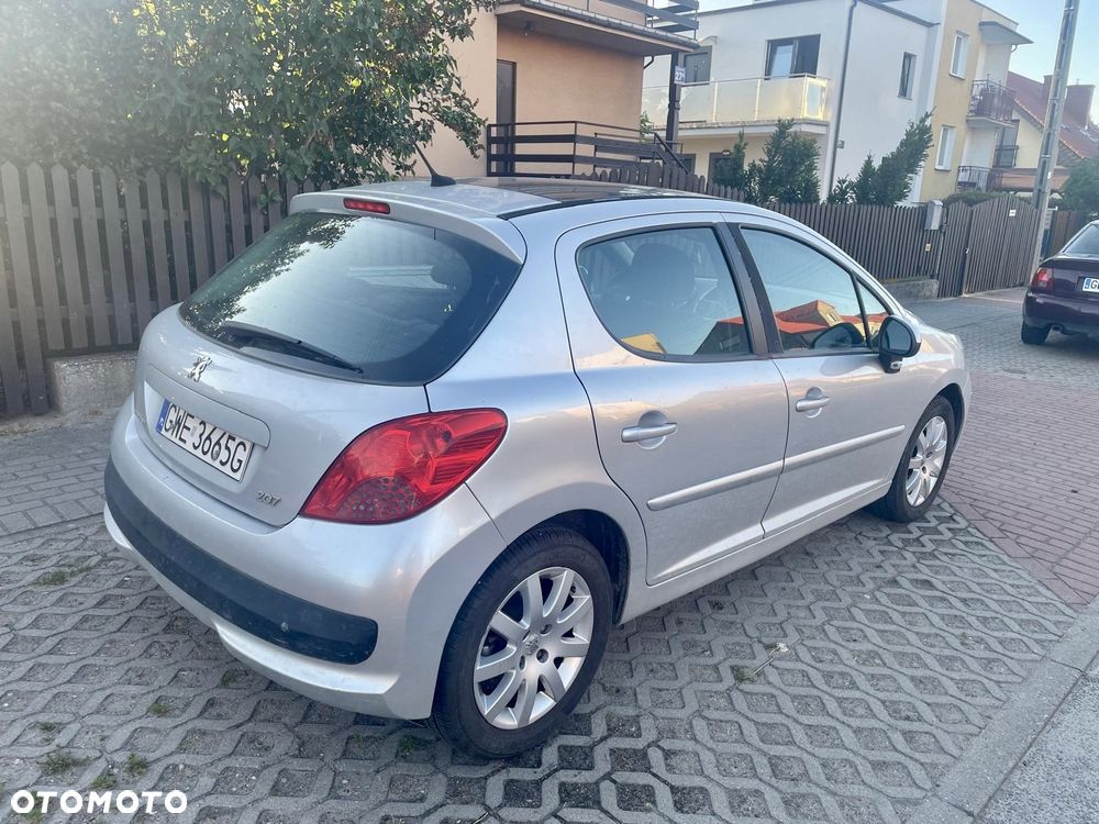 Peugeot 207 HDi FAP 90 (Blue Lion) Tendance - 4