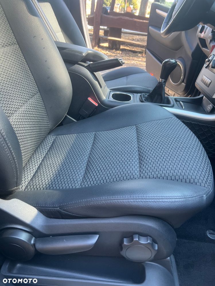Mercedes-Benz Klasa A 180 BlueEFFICIENCY Avantgarde - 33