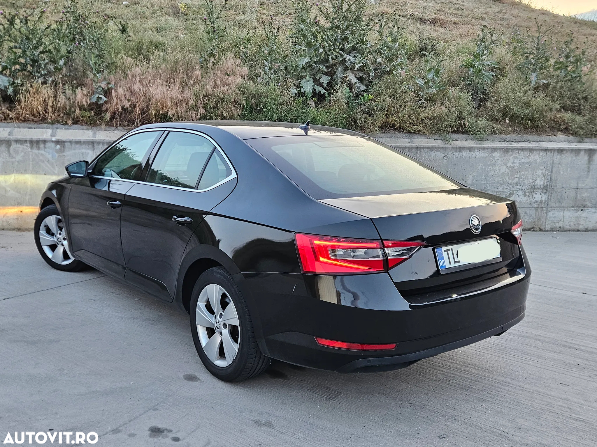 Skoda Superb 2.0 TDI Style - 3