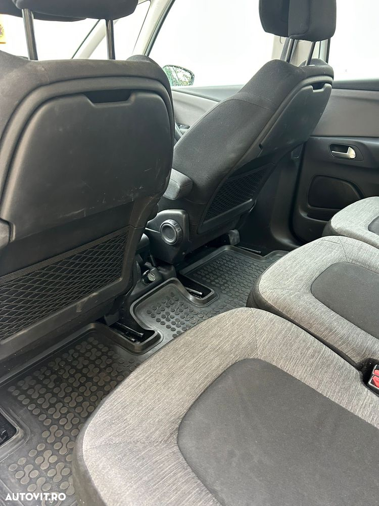 Citroën C4 Space Tourer - 9