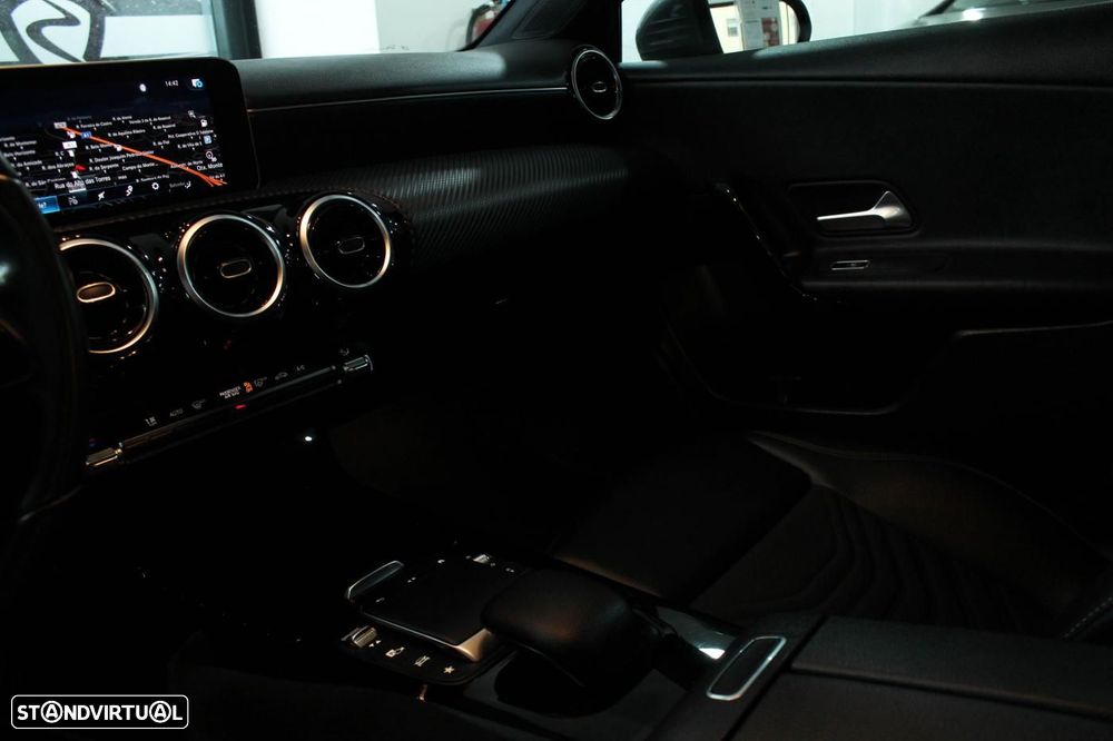 Mercedes-Benz A 180 Limousine d 7G-DCT Progressive - 33