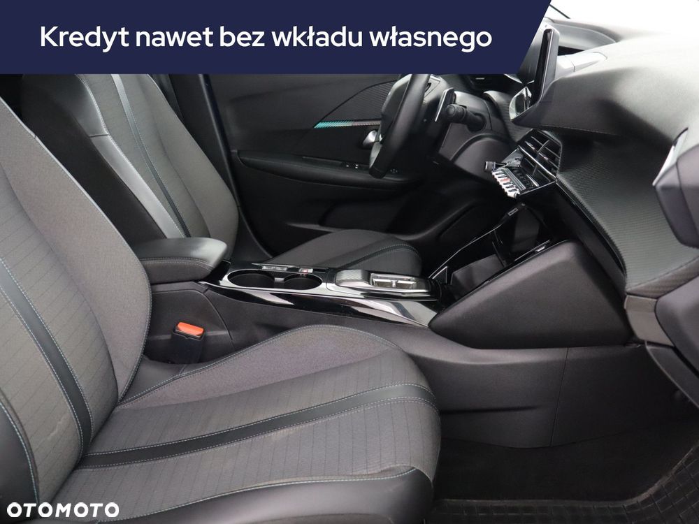 Peugeot 208 - 11