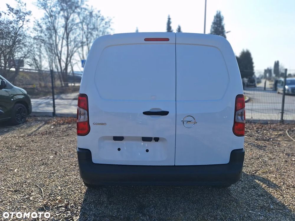 Opel Combo L1 - 5
