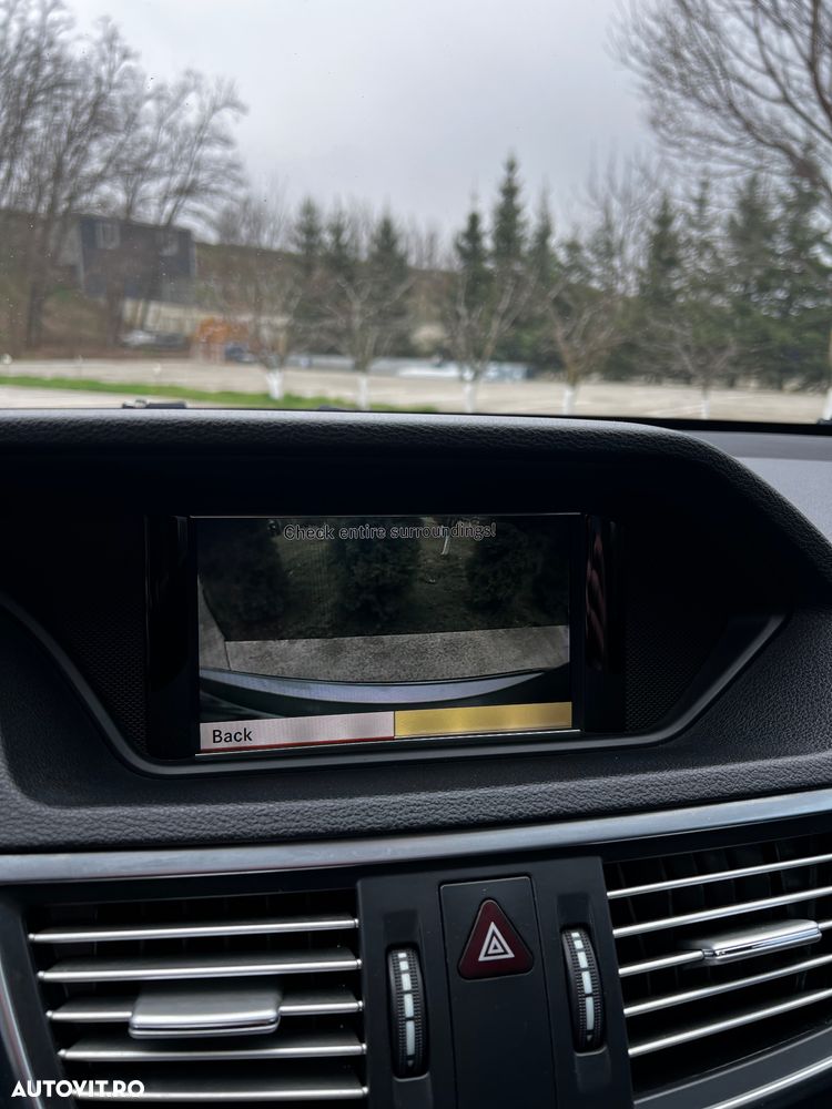 Mercedes-Benz E 220 CDI DPF BlueEFFICIENCY 7G-TRONIC Avantgarde - 34