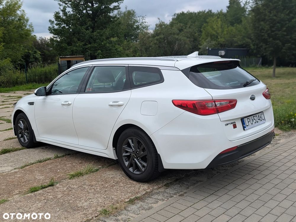 Kia Optima - 7