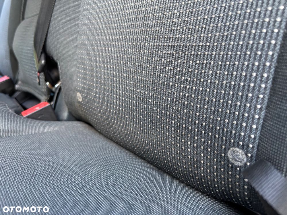 Ford Grand C-MAX 2.0 TDCi Edition - 28