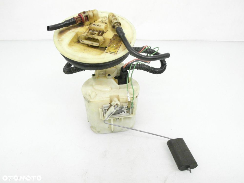 POMPA PALIWA FORD MONDEO MK3 III 1.8  98APAN - 1