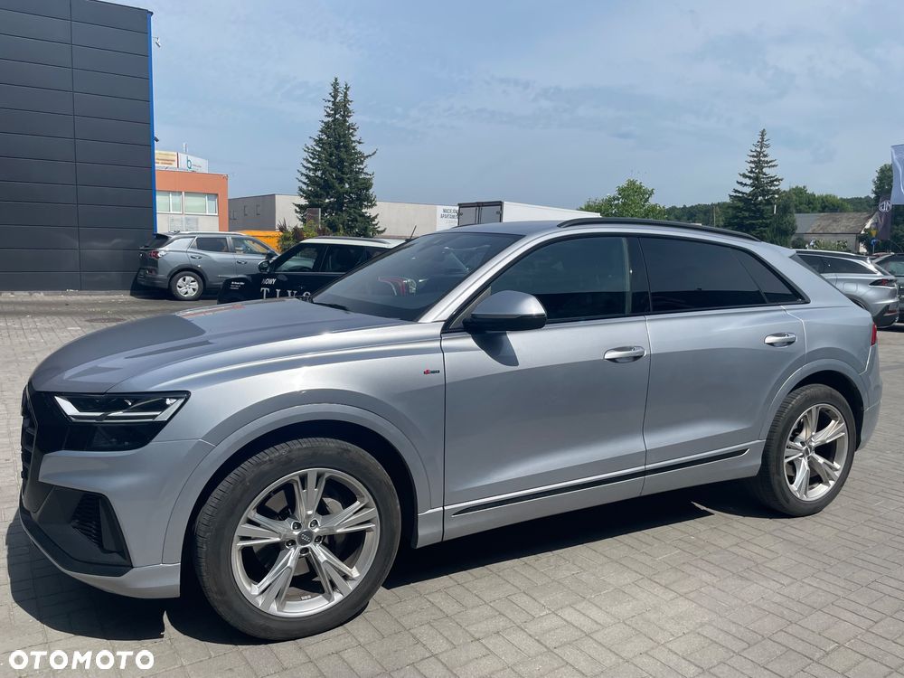 Audi Q8 - 11