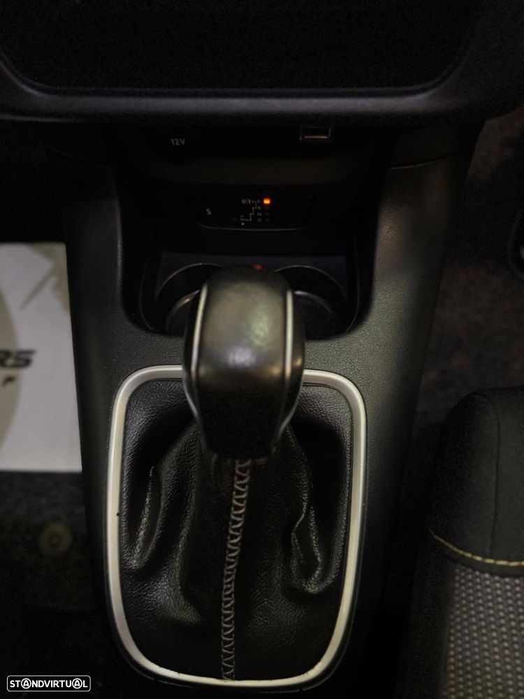 Citroën C3 1.2 PureTech Shine EAT6 - 15