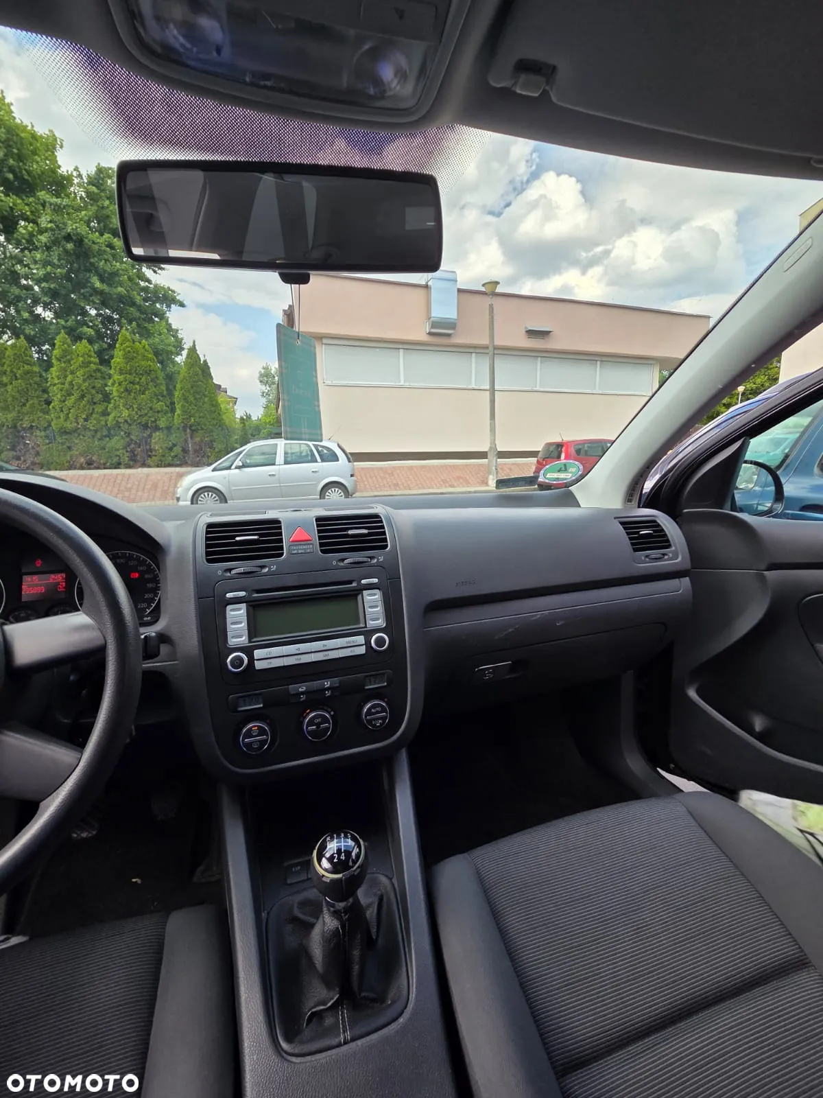 Volkswagen Golf - 9