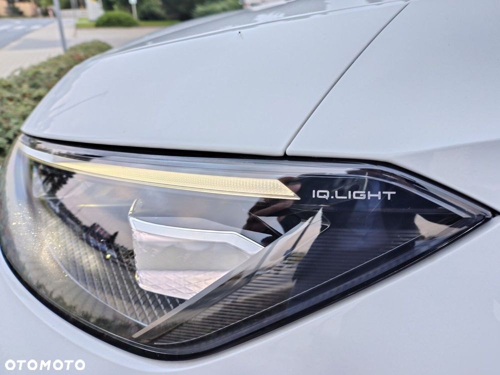 Volkswagen T-Roc 1.5 eTSI R-Line DSG - 13