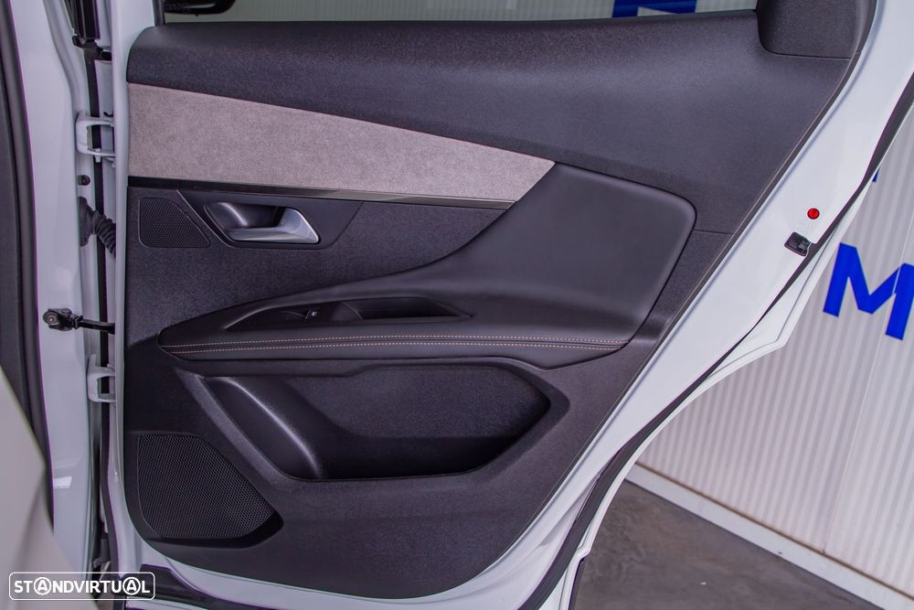 Peugeot 3008 1.5 BlueHDi GT EAT8 - 37
