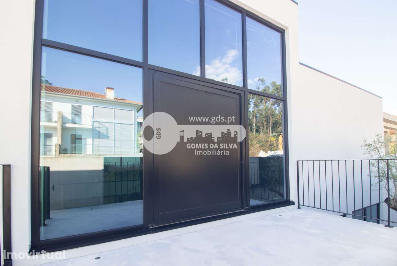 Moradia T3 Contemporânea e Diferenciada em Braga - Grande imagem: 5/60