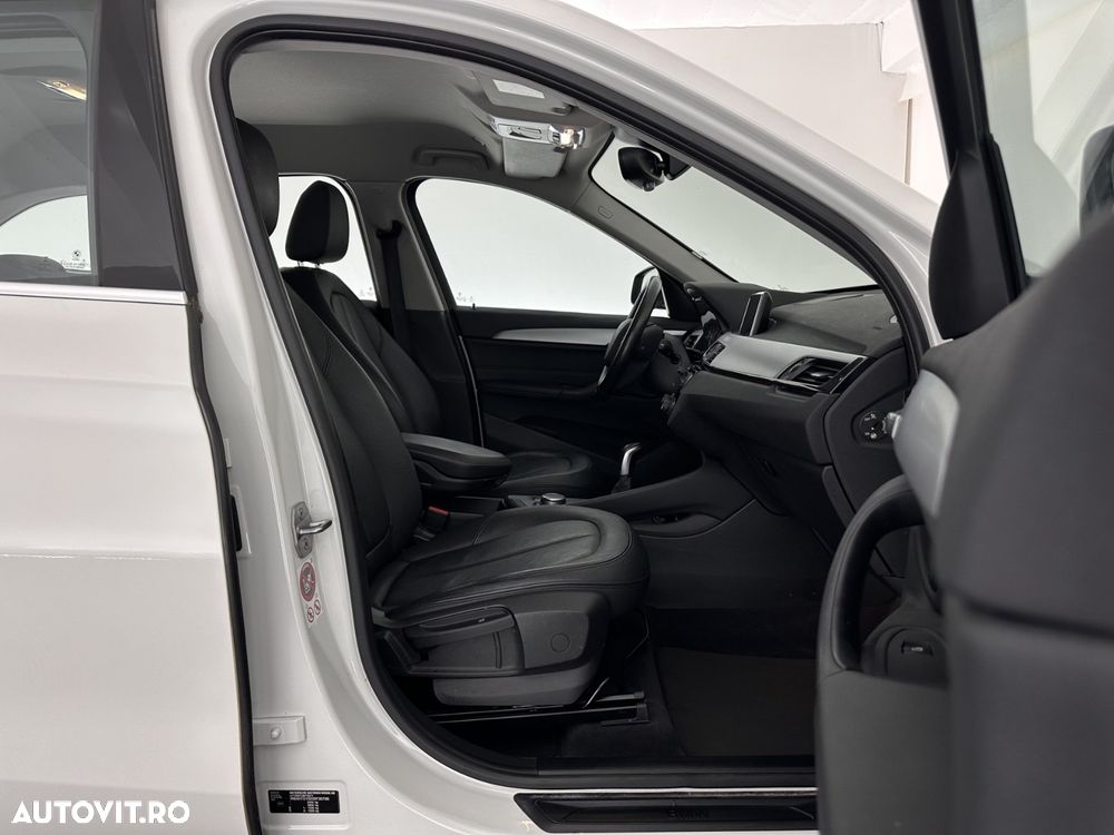 BMW X1 sDrive16d Sport Line - 7