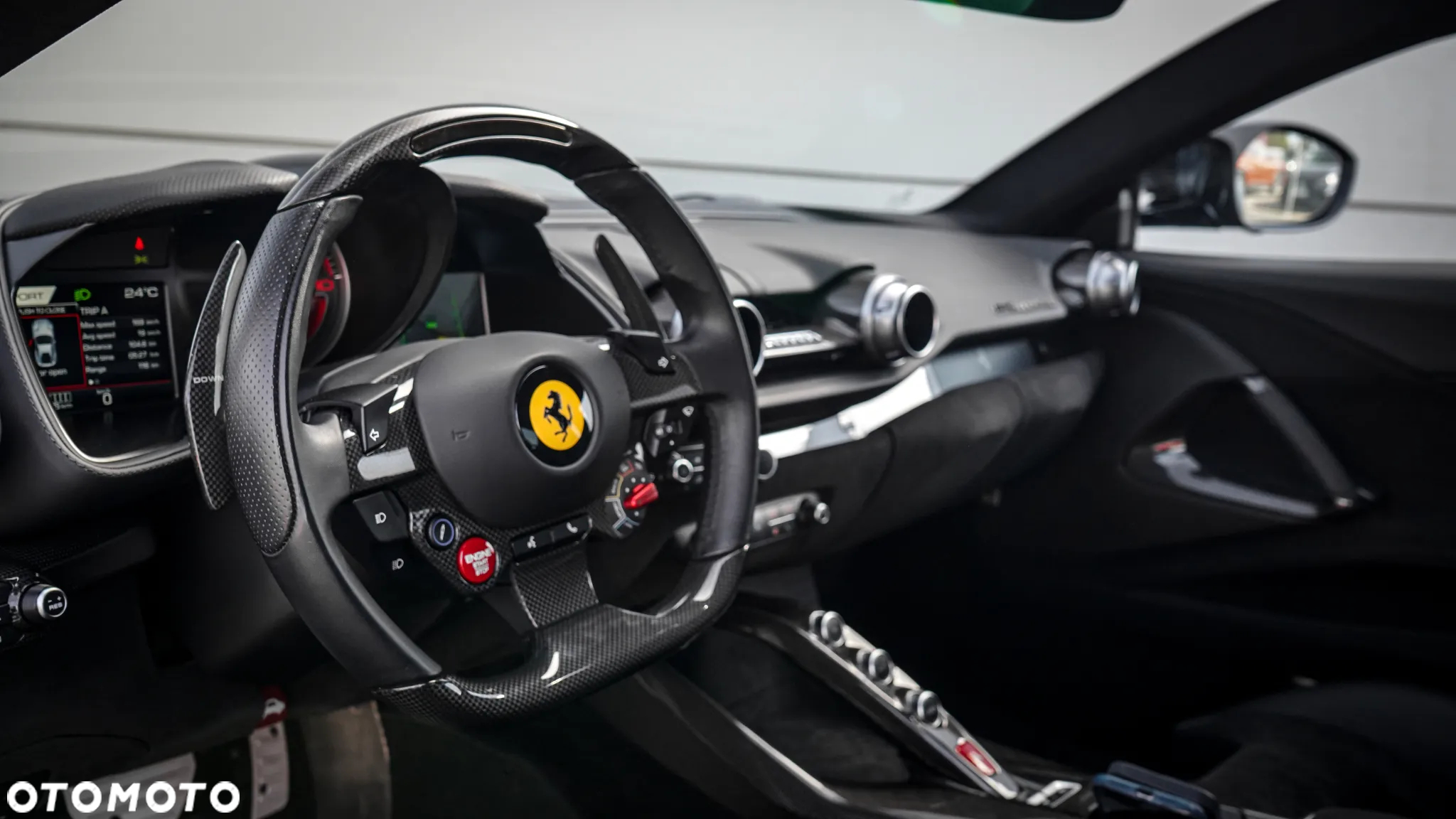 Ferrari 812 Superfast - 23