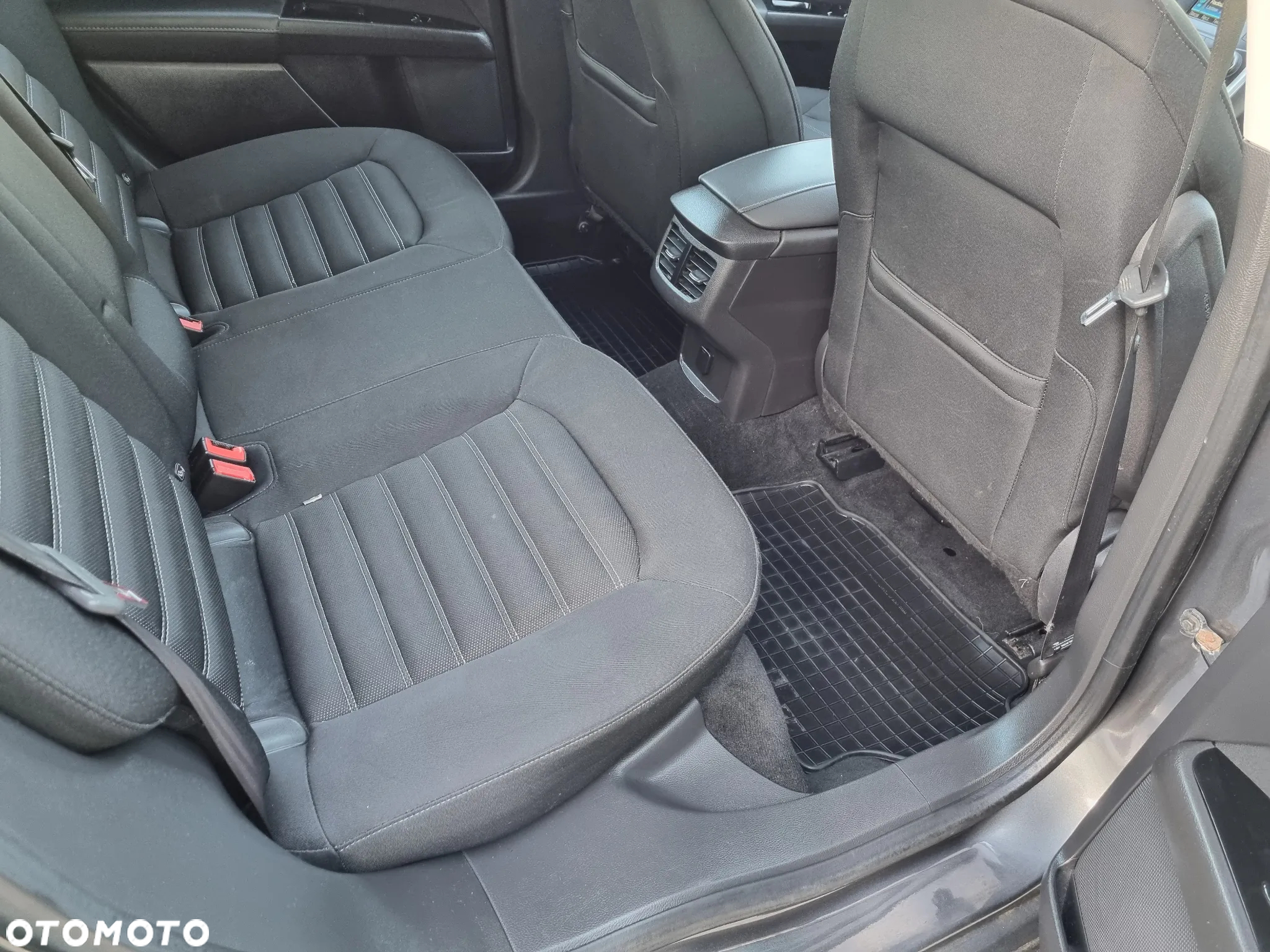 Ford Mondeo 2.0 TDCi Trend - 13