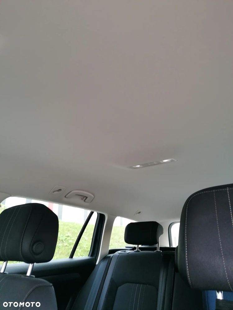 Volkswagen Passat - 10
