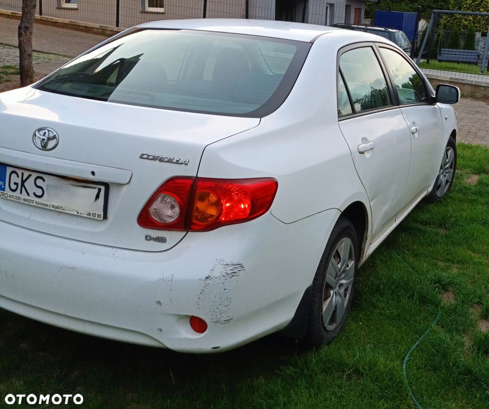 Toyota Corolla 2.0 D-4D Sol - 3