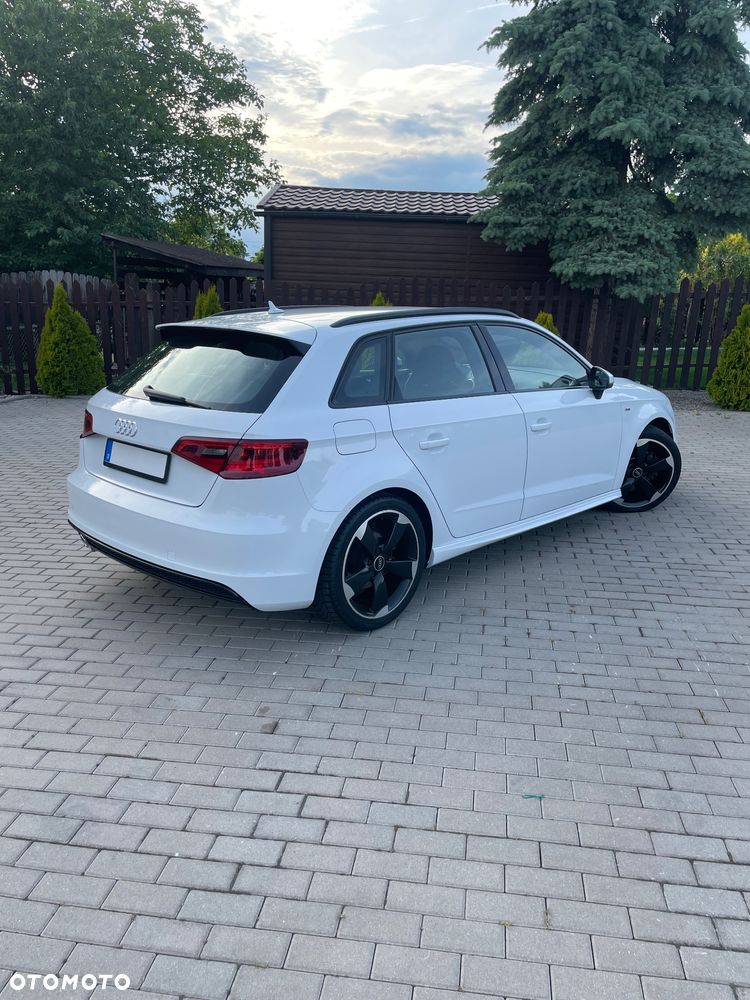Audi A3 Sportback - 12
