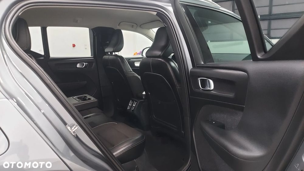 Volvo XC 40 D3 R-Design - 9