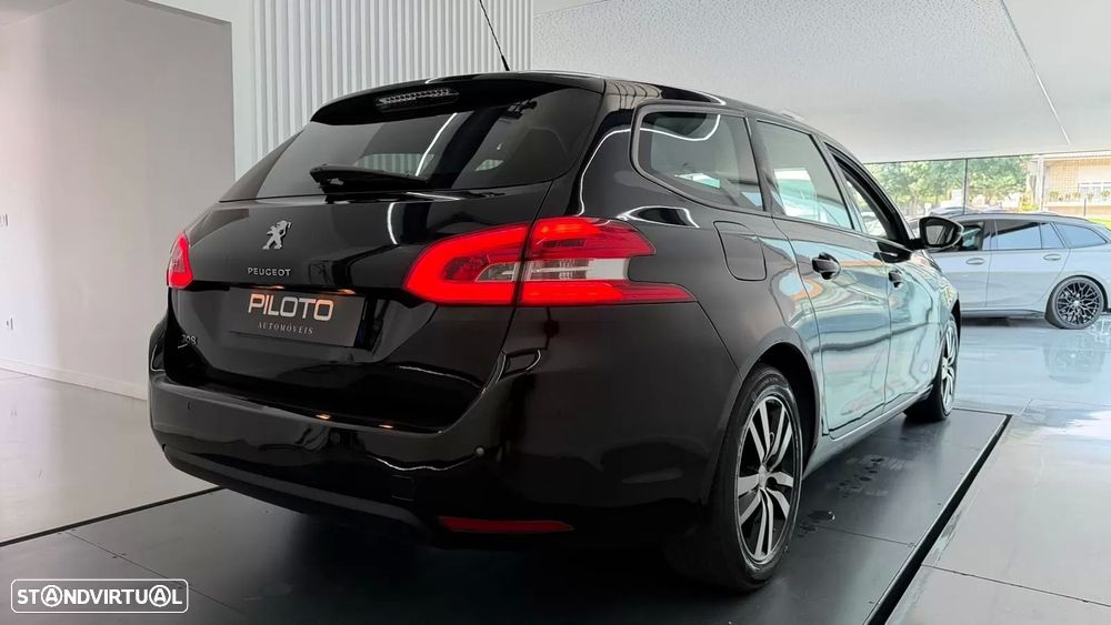Peugeot 308 SW - 11