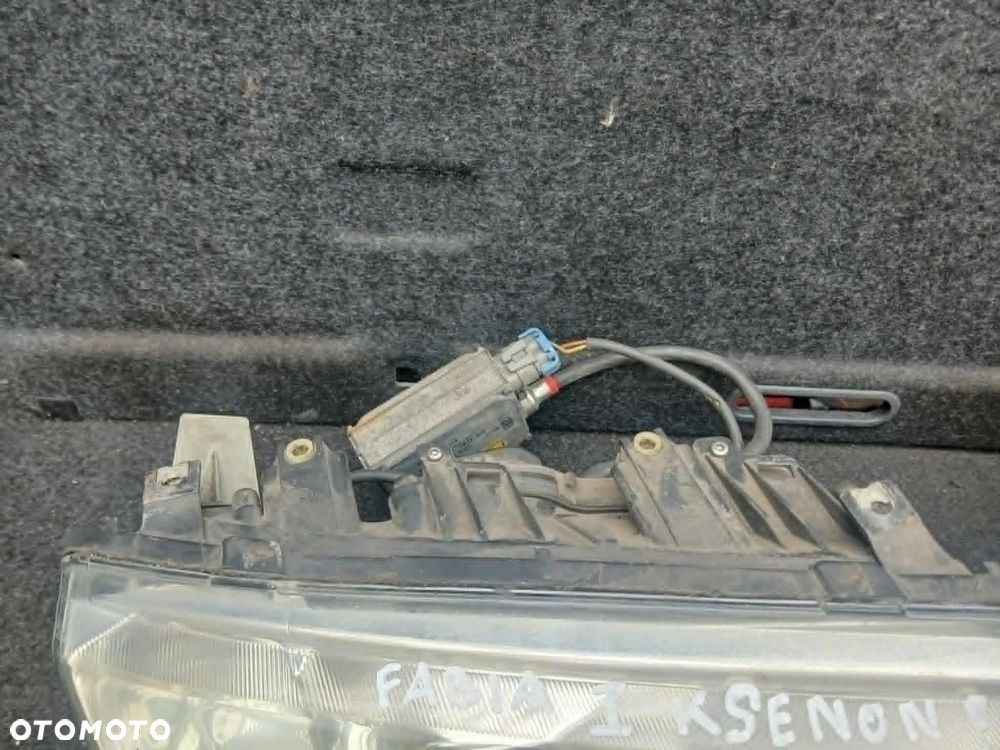 Skoda Fabia I Xenon lampa przednia lewa, prawa - 4
