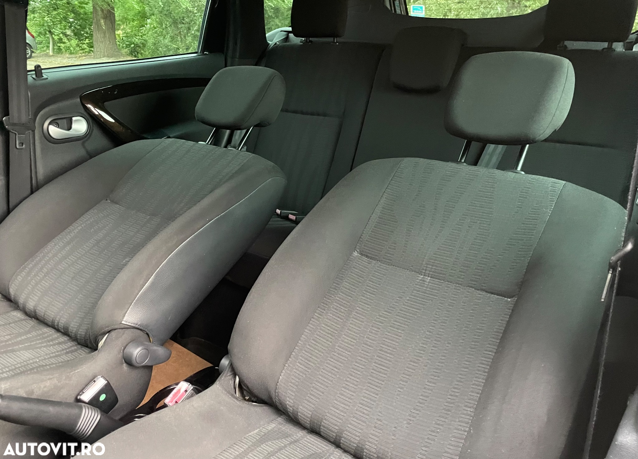 Dacia Duster 1.5 dCi 4x2 Prestige - 12