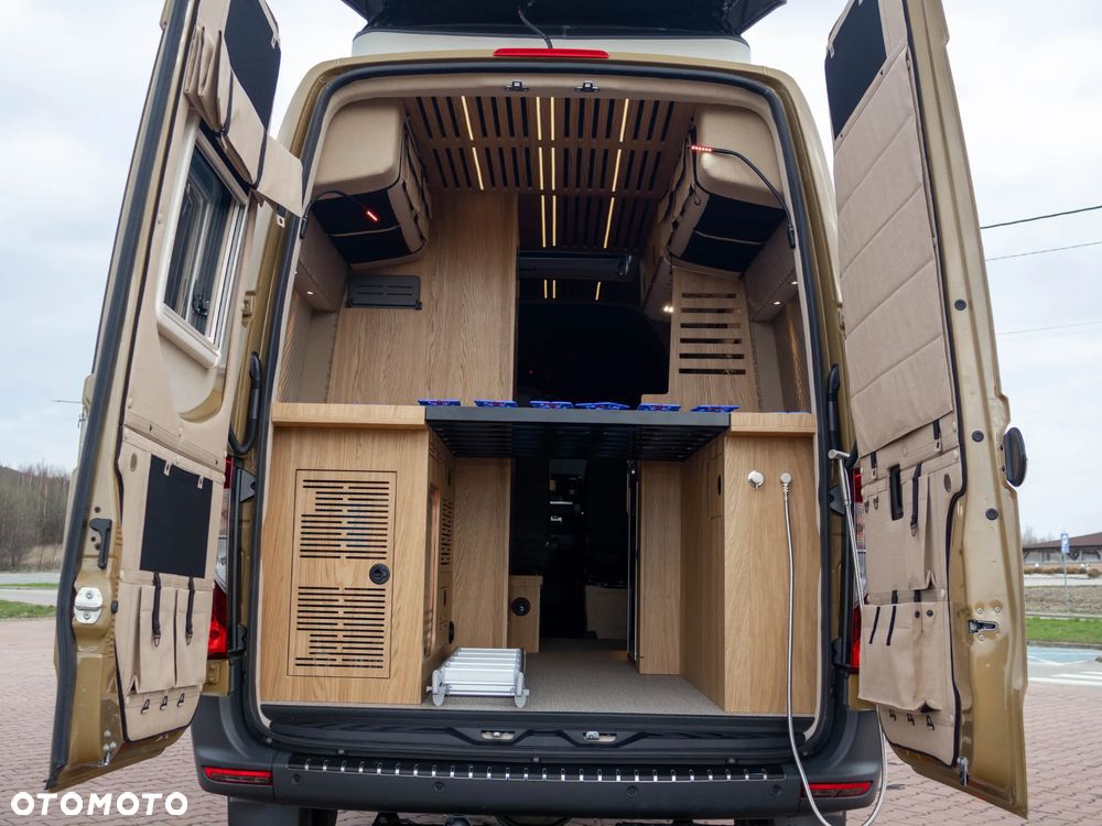 Mercedes-Benz Sprinter - 17