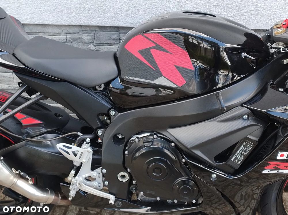 Suzuki GSX-R - 7