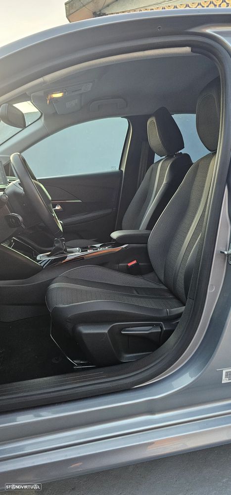 Peugeot 208 1.2 PureTech Allure - 9