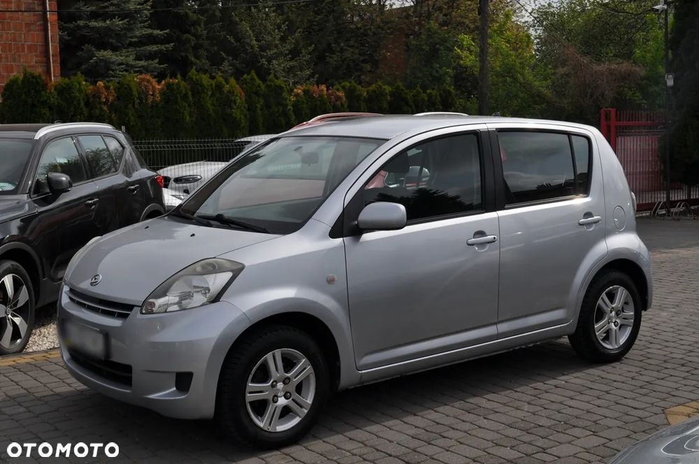Daihatsu Sirion 1.3 - 3
