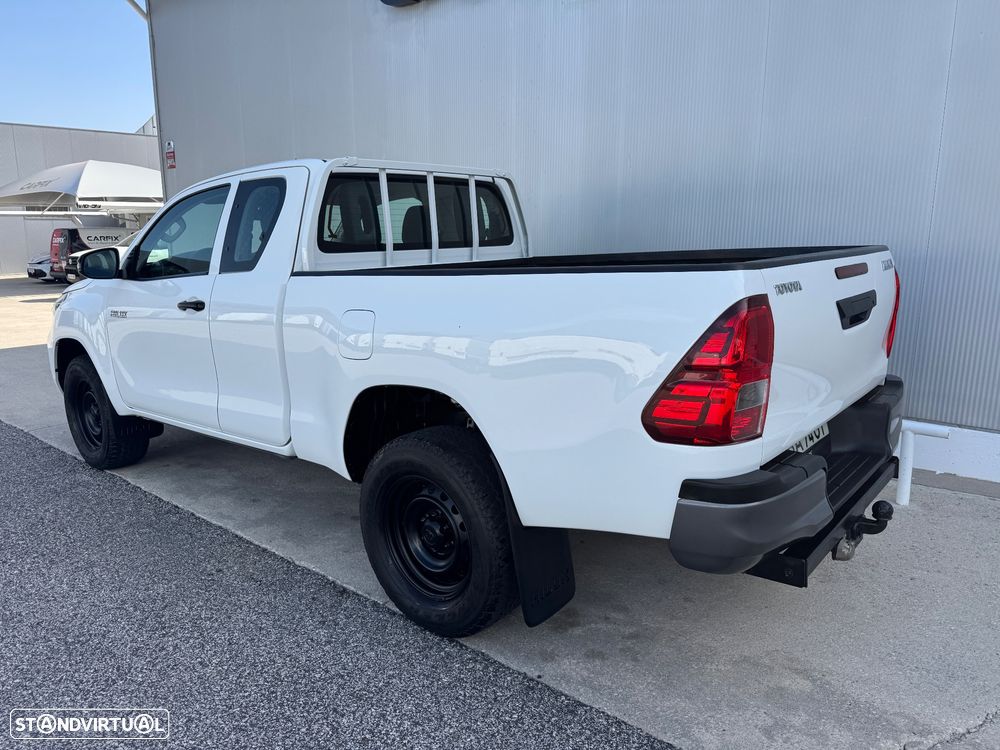 Toyota Hilux 2.4 D-4D 4X4 cabine extra - 5