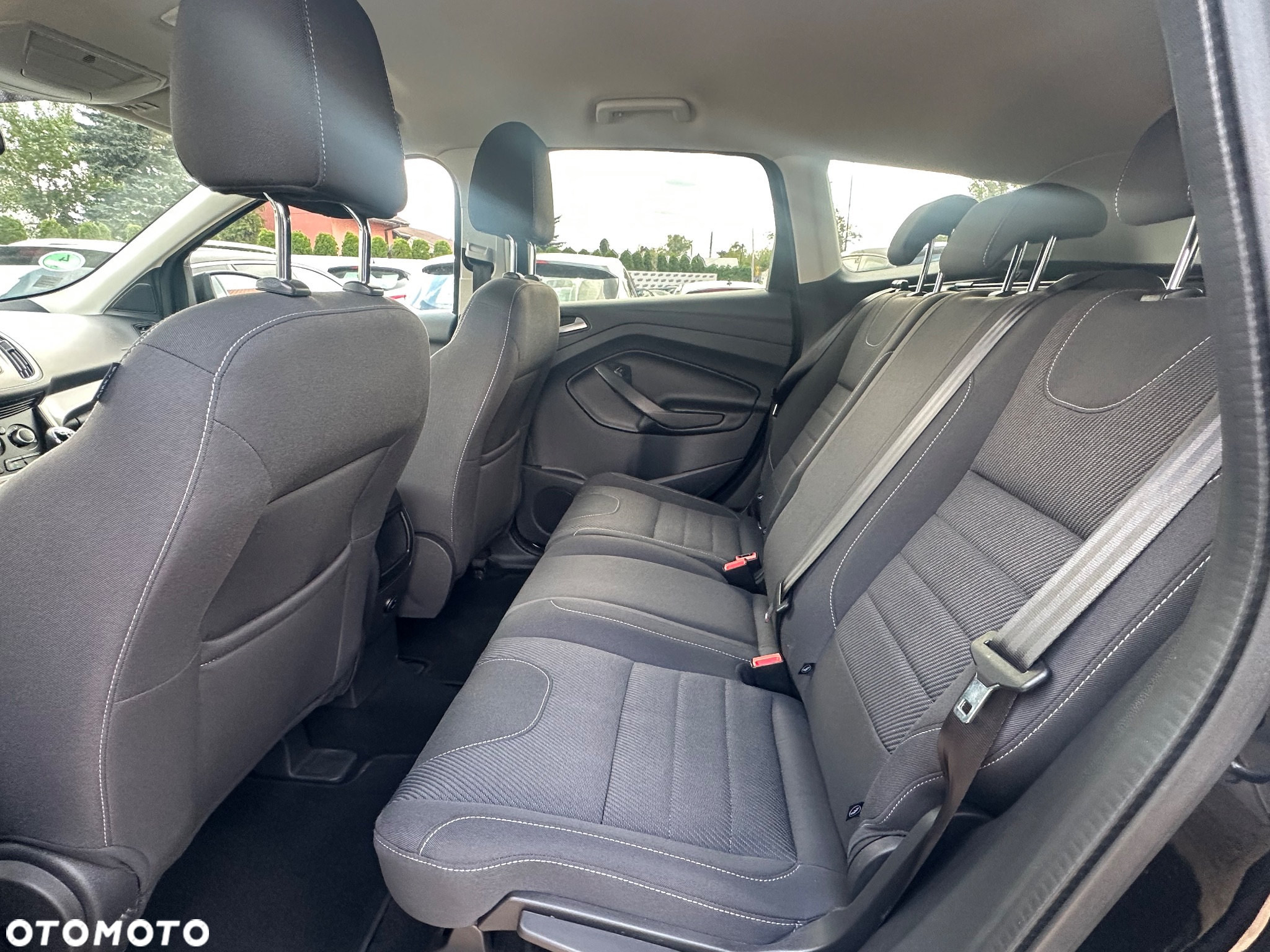 Ford Kuga 1.5 EcoBoost 2x4 Business Edition - 13