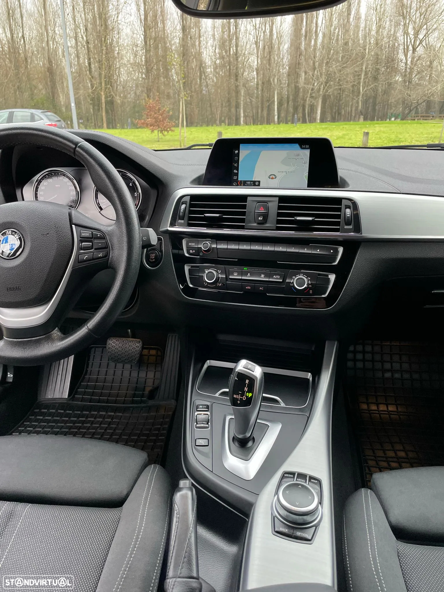BMW 116 d Pack Desportivo M Auto - 5