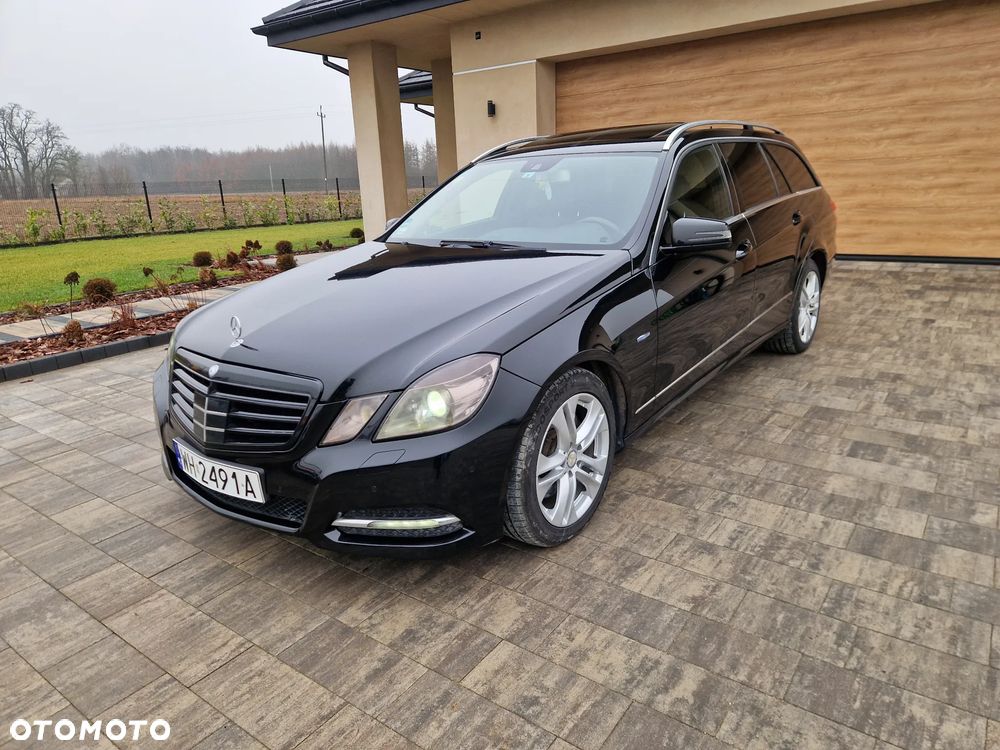 Mercedes-Benz Klasa E 300 BlueTEC 7G-TRONIC Elegance