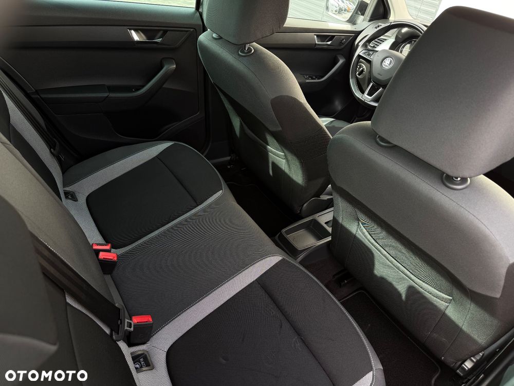 Skoda Fabia 1.2 TSI DSG Ambition - 33