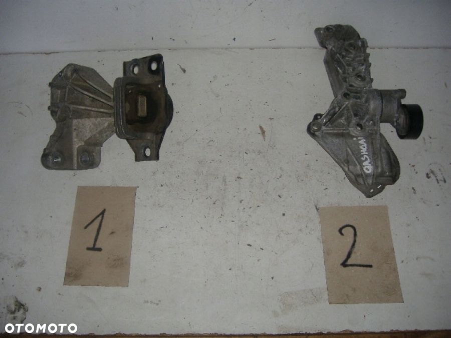 QASHQAI J10 1.5dci ŁAPA PODUSZKA SILNIKA - 2