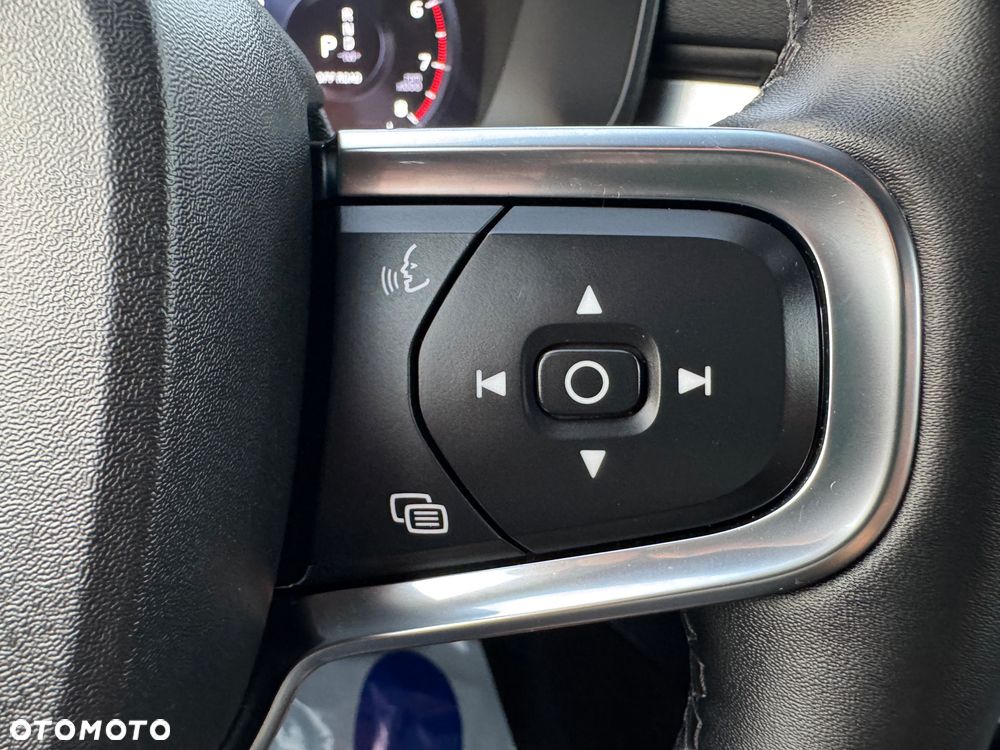 Volvo XC 40 T2 Core - 26