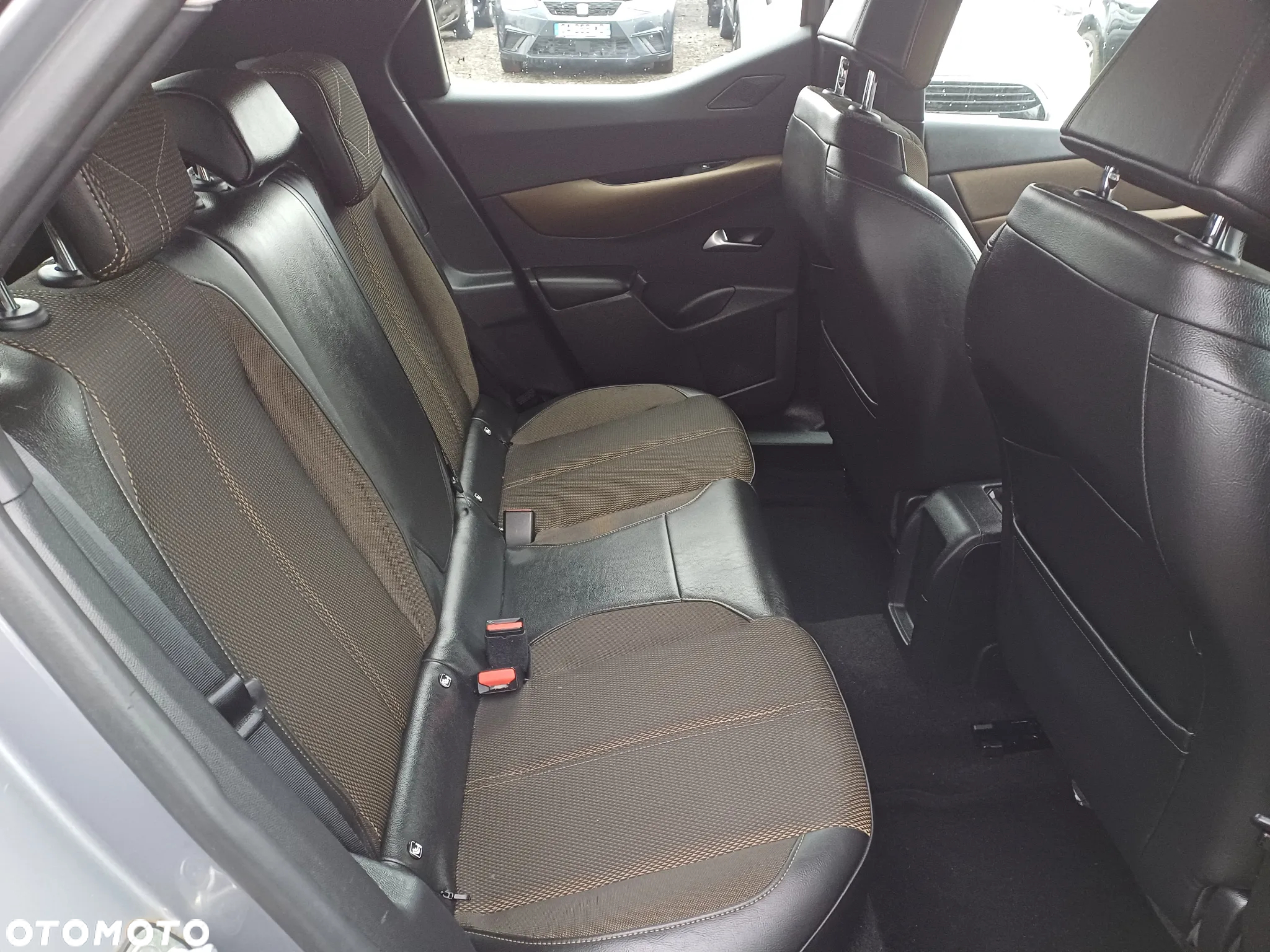 DS Automobiles DS 3 Crossback 1.2 PureTech Bastille - 11
