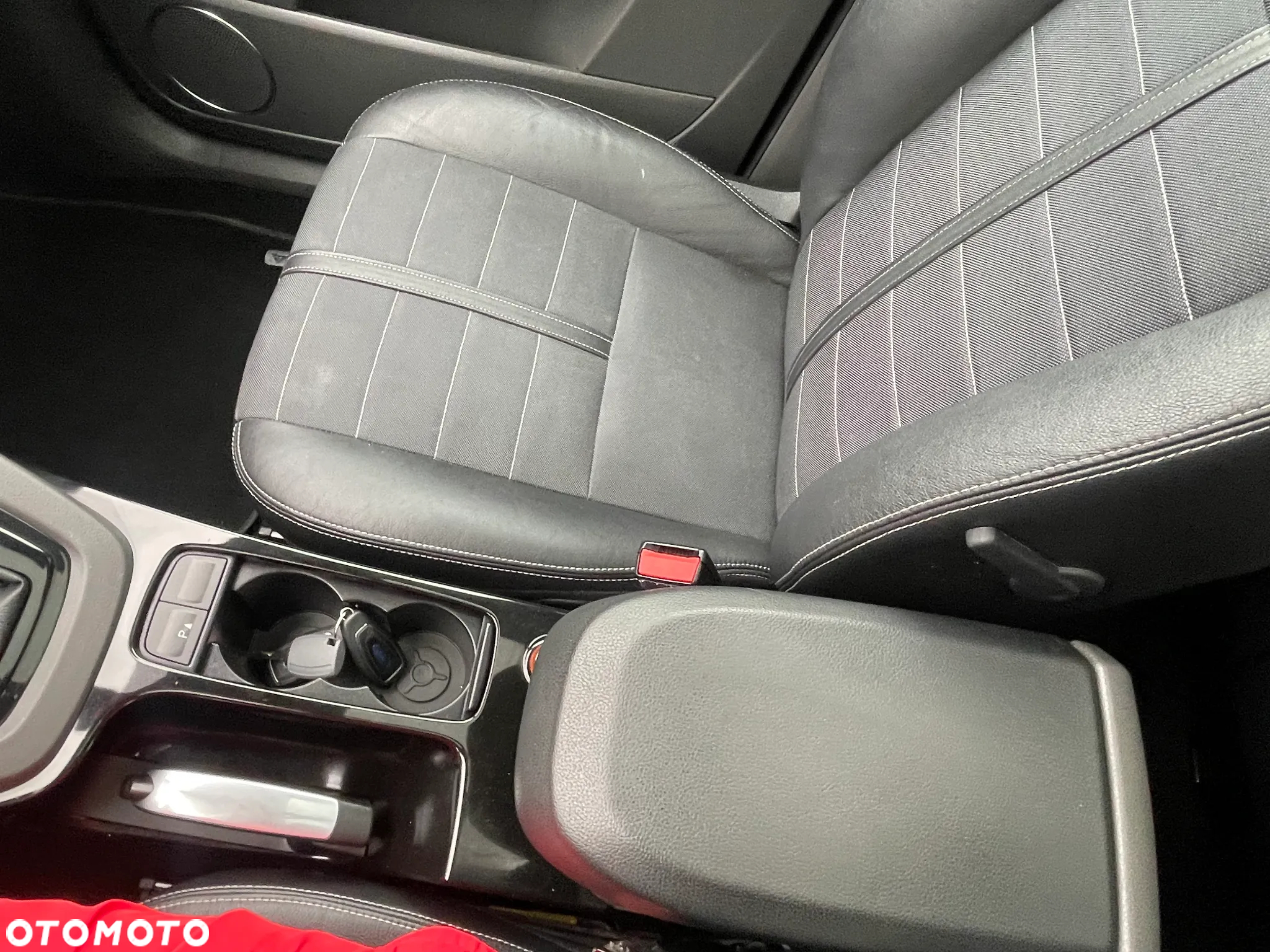 Ford Kuga 2.0 TDCi 4WD Titanium - 27