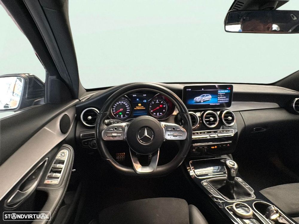 Mercedes-Benz C 200 - 11