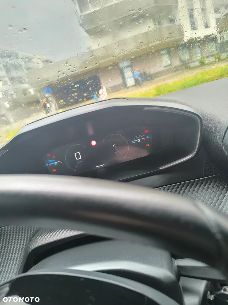 Peugeot 2008 PureTech 100 Allure - 7