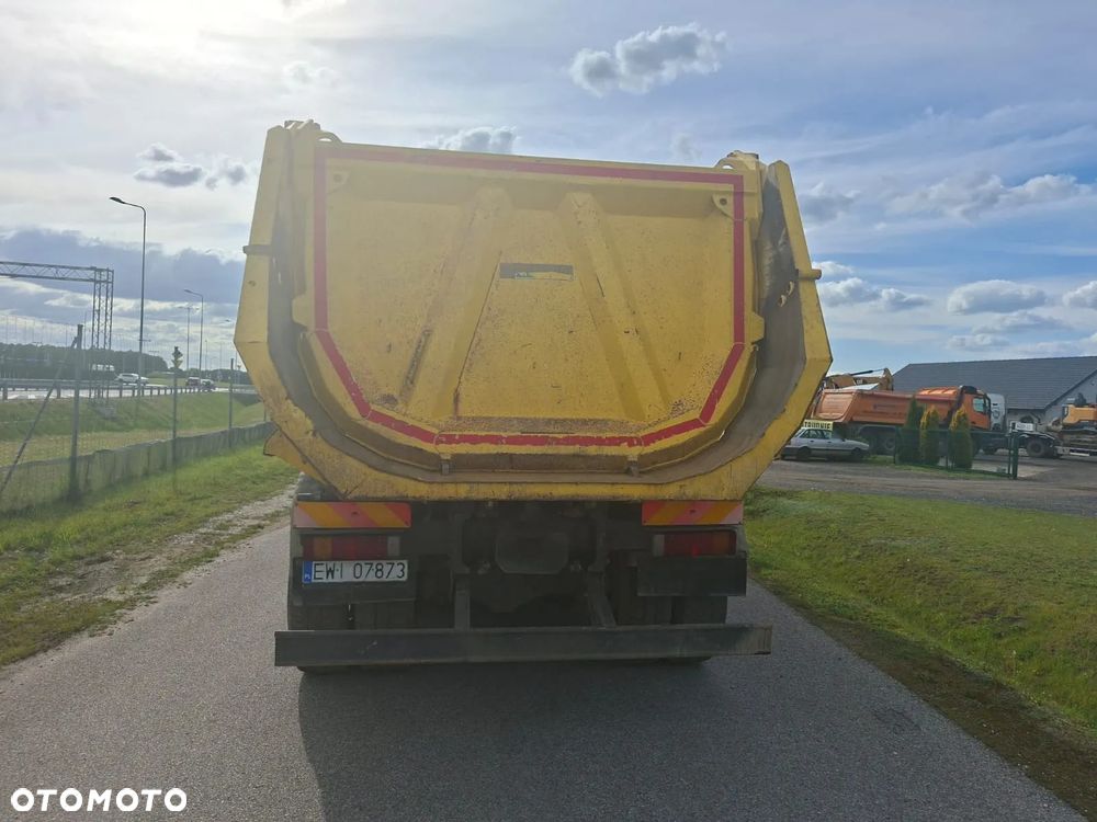 Iveco AD410T - 7