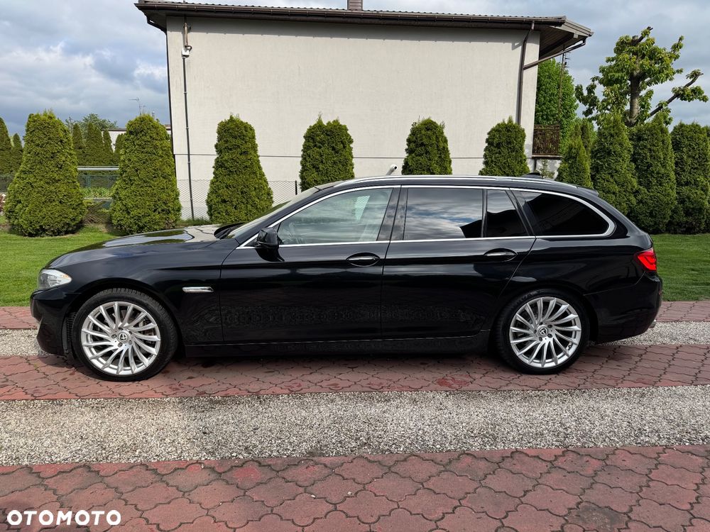 BMW Seria 5 525d Sport-Aut Luxury Line - 6
