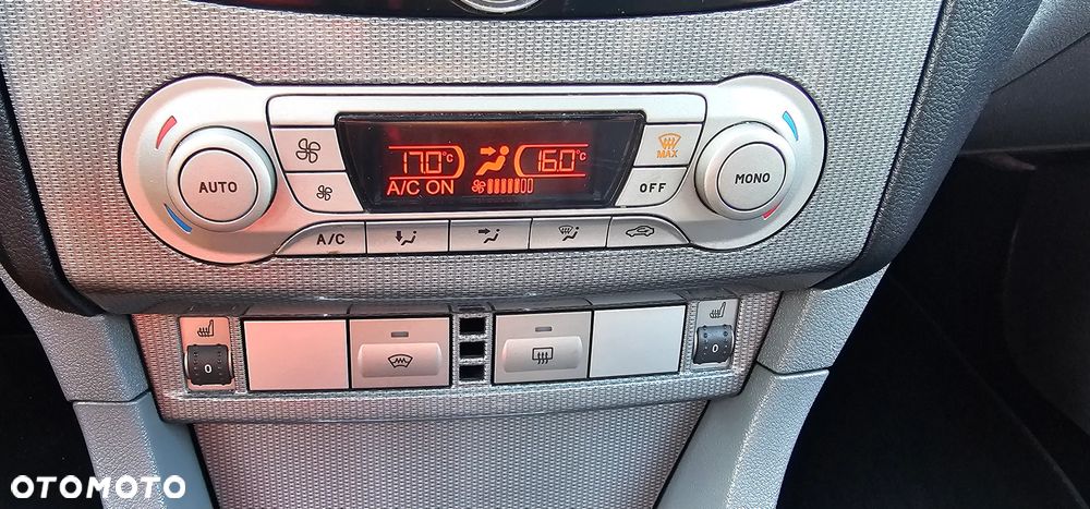 Ford Focus 1.6 TDCi Titanium - 25
