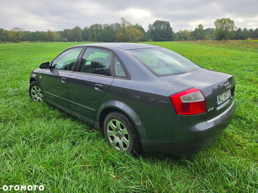 Audi A4 Limousine 2002 photo 5