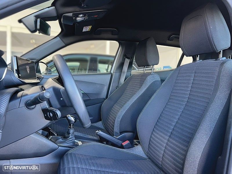 Peugeot 2008 1.2 PureTech Active - 8