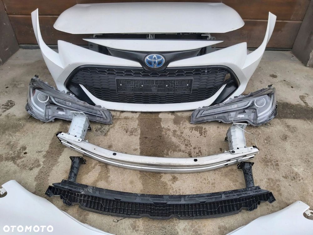 TOYOTA Corolla E21 1,8 hybryda tłumik środkowy katalizator L52 przeb 30tyś - 8
