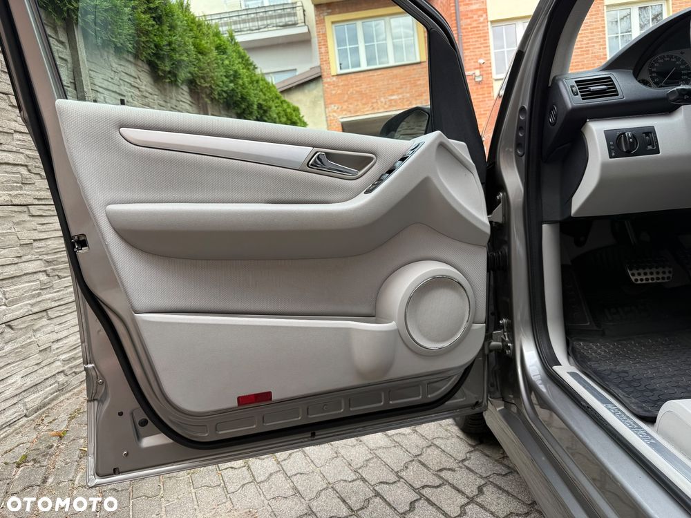 Mercedes-Benz Klasa B 180 CDI DPF Autotronic SPORT EDITION - 13